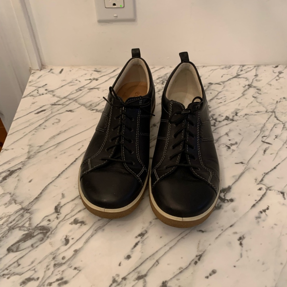 Ecco Leather Sneakers 36
